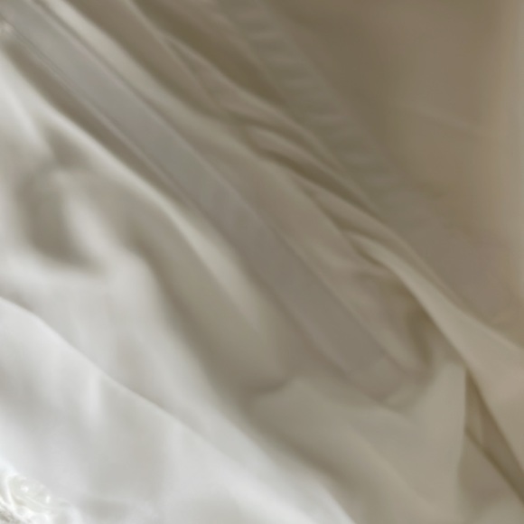 MORI LEE BY MADELINE GARDNER LACE WEDDING DRESS - Picture 11 of 11